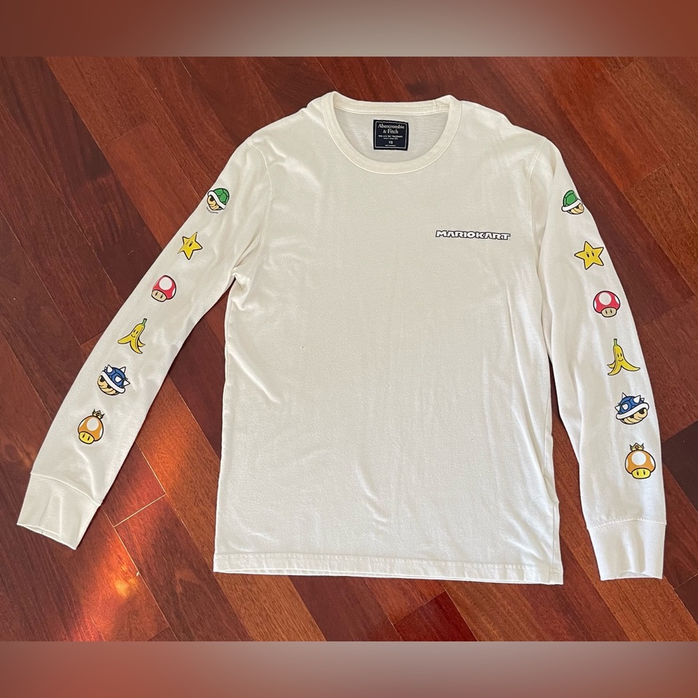 Abercrombie & Fitch Men MARIOKART long sleeve Tee shirt Size XS